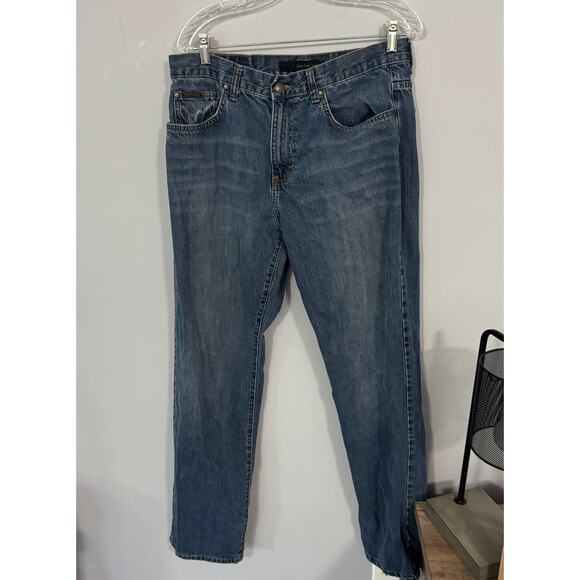 Calvin Klein Relaxed Straight Jeans Men's Size 34 Medium Wash 100% Cotton - Picture 1 of 10